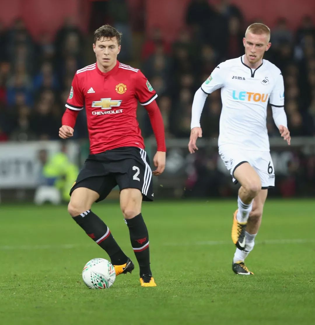 她的角色总 她的角色总