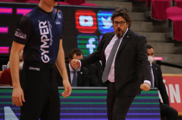 对于费内巴 对于费内巴