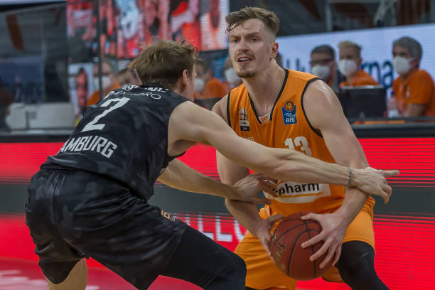 球员引援方 球员引援方